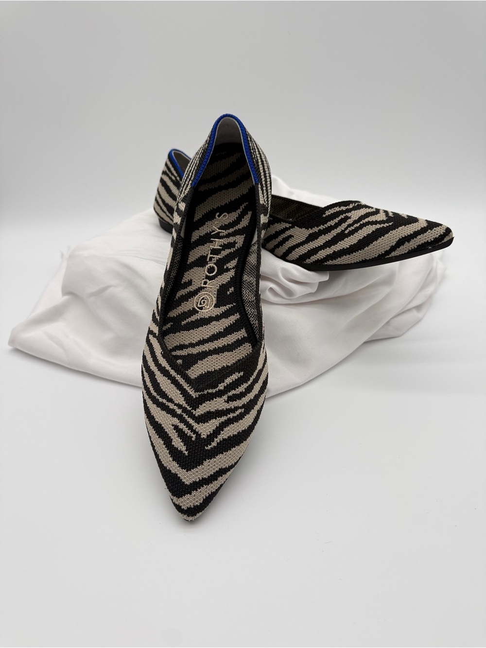 Rothy’s The Point Zebra Print Knit Flats Black Cream W 8.5